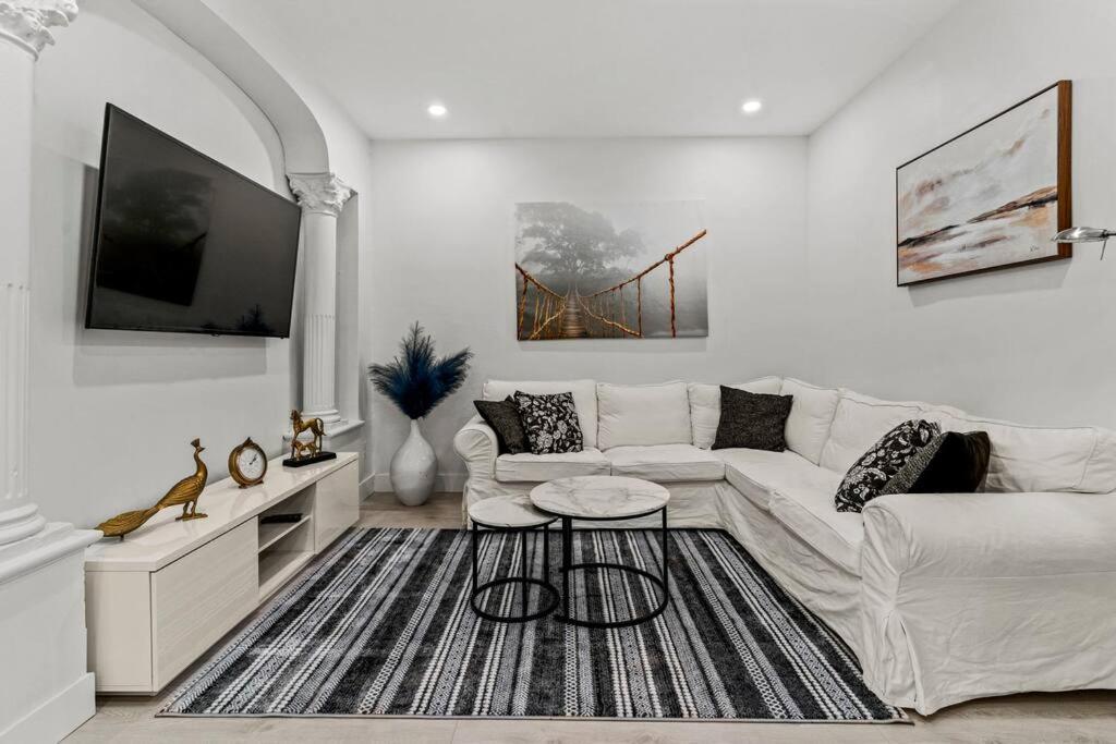 Appartement Haut De Gamme Ndg Монреаль Екстер'єр фото