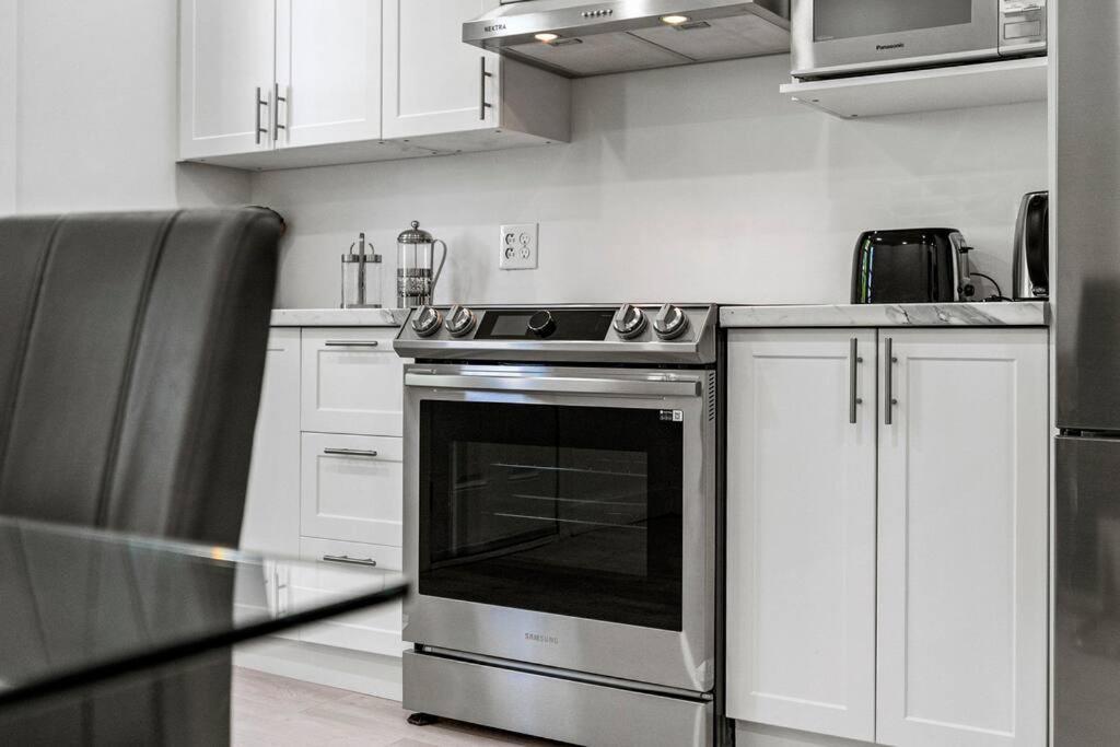 Appartement Haut De Gamme Ndg Монреаль Екстер'єр фото